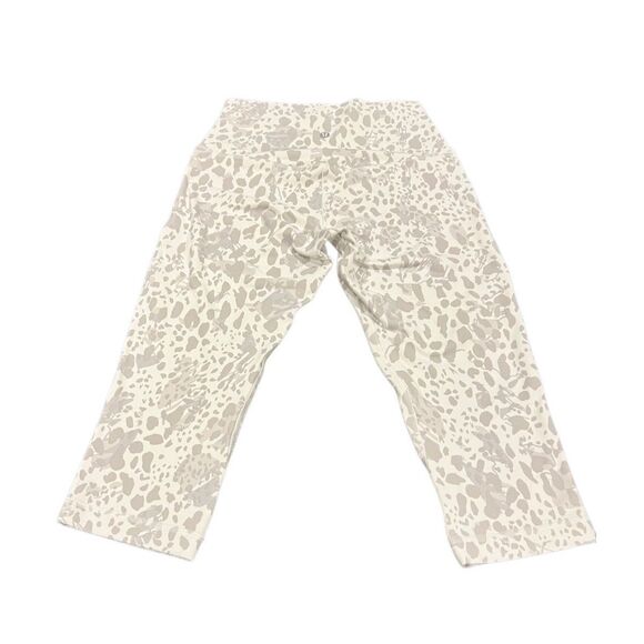 Lululemon Align HR Crop 17”L Nulu Size 6  Cheetah Camp Antique White - Picture 2 of 6